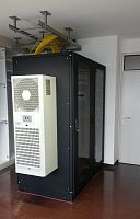 Vertical electrical cabinet air conditioner industrialair-cooled
