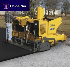 Asphalt paver 1448 Plustracked
