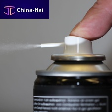 Lubricating oil assemblyfor chainsfor metals