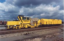 Equipment trailer Vacu-Press® Trainstowedconstructionsuction