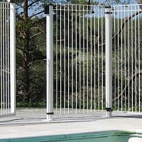 Protective barrier AQUILON® 88swingmetalpool