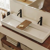 Wall-mounted washbasin TURAporcelainhigh-gloss2-hole