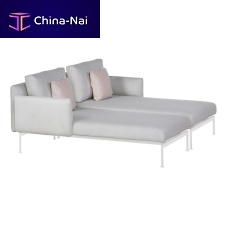 Contemporary daybed LayoutSunbrella®powder-coated steelpowder-coated steel base