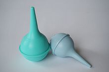 Auricular bulb syringe