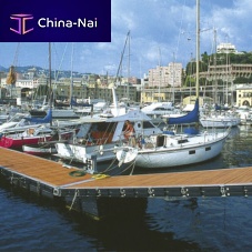 Dock gangway self-supportingarticulatedgalvanised steel