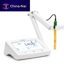 Portable conductivity meter HI6321-02bench-topwith LCD displaylaboratory