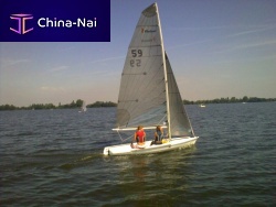 Double-handed sailing dinghy REBELregattarecreational