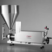 One-shot depositor for the food industry