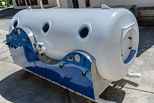 Professional diving hyperbaric chamber