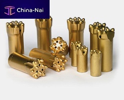 Down-the-hole drill bit with buttons