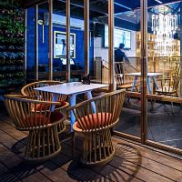 Contemporary table IKI teakmetalsquare