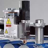 Oil lubrication unit CanNecknon-contactmechanicalcontrollable