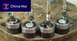 Hydraulic nut clamping device HTHN