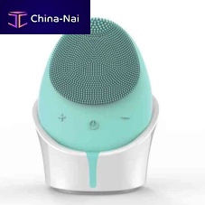 Electric exfoliating brush