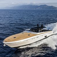 Sport motor yacht 75opensurface drive3-cabin