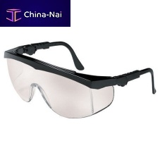 Safety goggles