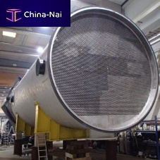 Shell and tube heat exchanger for shipsfor shipyards