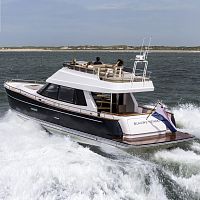 Cruising motor yacht 52MCopenflybridge3-cabin
