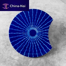 Contemporary table MAKE'lavacircularmodular