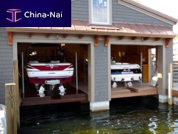 Boat technical shelter
