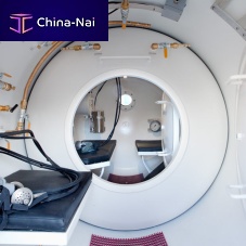 Professional diving decompression chamber
