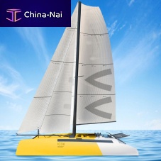 Catamaran IC36 RAWracing3-cabin8-berth
