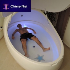 Isolation tank with chromotherapy lamps with sonotherapy speakers