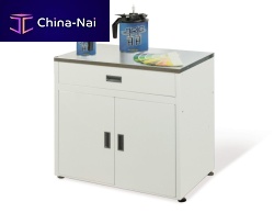 Steel workbench with compartments