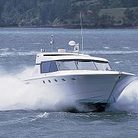 Cruising motor yacht ACEsporthard-topdisplacement