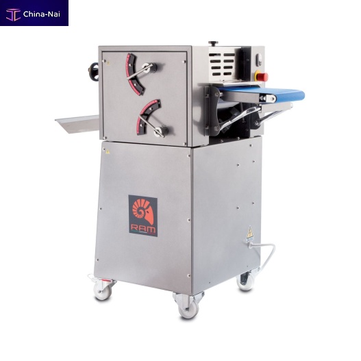 											Vertical molder AVV200croissantroll