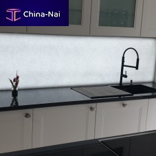 Glass backsplash POLARhigh-resistance