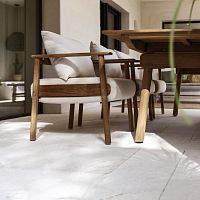 Contemporary dining chair Pomalo outdoorfabricteak base