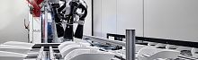 Automatic dry ice blasting machine for the plastics industry
