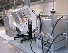 Solvent distillation unit