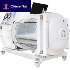 Oxygen therapy hyperbaric chamber MO-13 serieson castersmonoplace