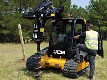 Compact tracked loader 190T