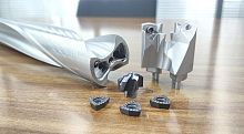 Insert drill bit multi-purposehigh feed ratecenter
