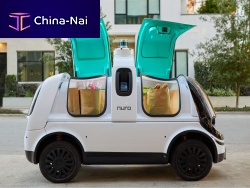 Food delivery robot R2for shopping centerson roadon wheels