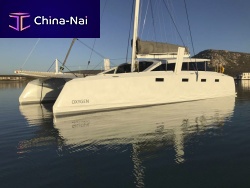 Catamaran Renegade, R5cruising3-cabinwith enclosed cockpit
