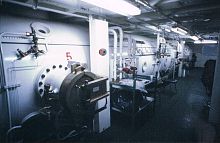 Professional diving decompression chamber