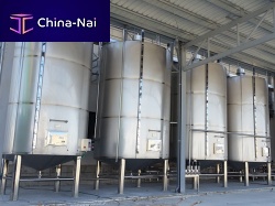 Milk pretreatment unit for the food industry