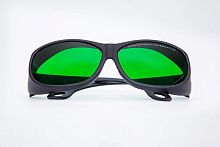 Safety goggles