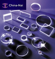 Dielectric mirror prismaticsemiconductorlaser