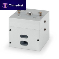 Pneumatic pressure booster BD