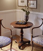 Traditional pedestal table M 504walnutwooden baseround